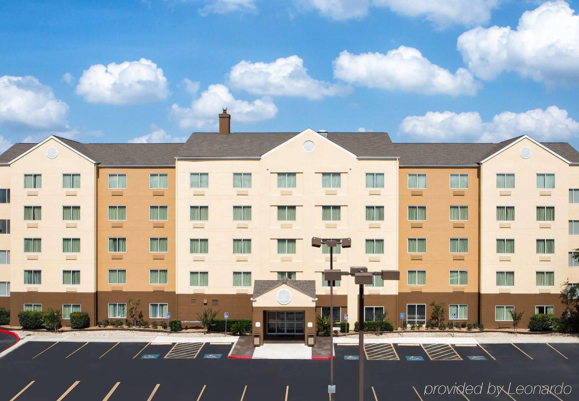 Fairfield Inn & Suites By Marriott San Antonio Airport/North Star Mall Exterior foto